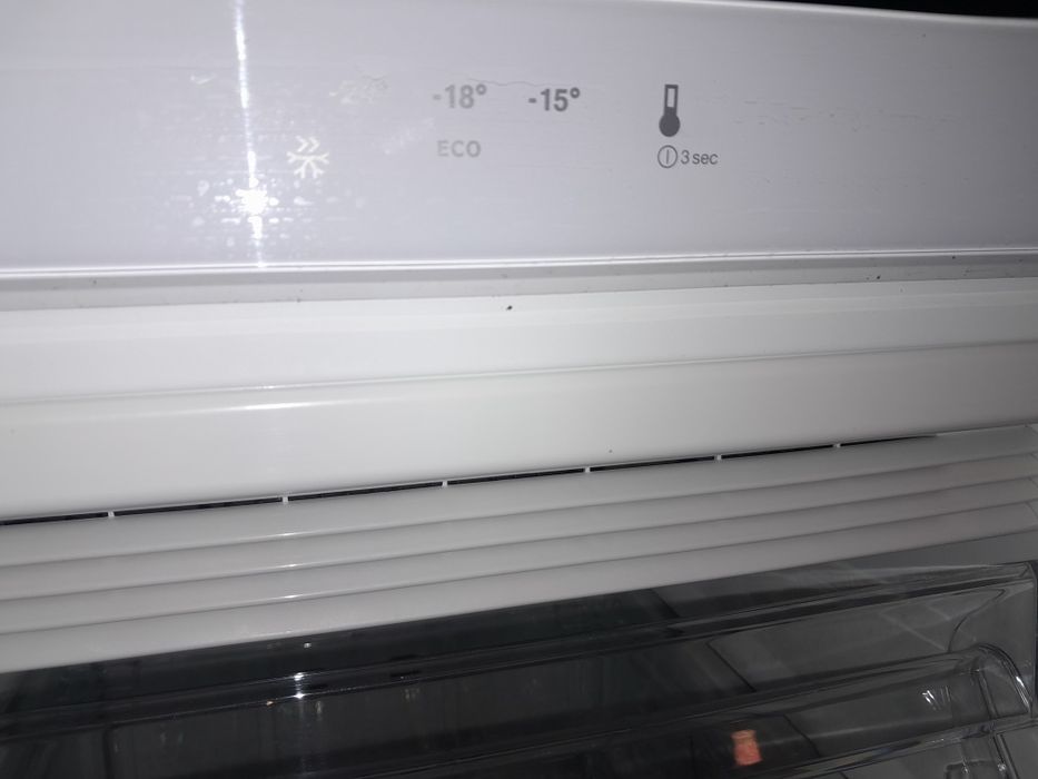 Lodówko zamrażarka electrolux  euf2047aow