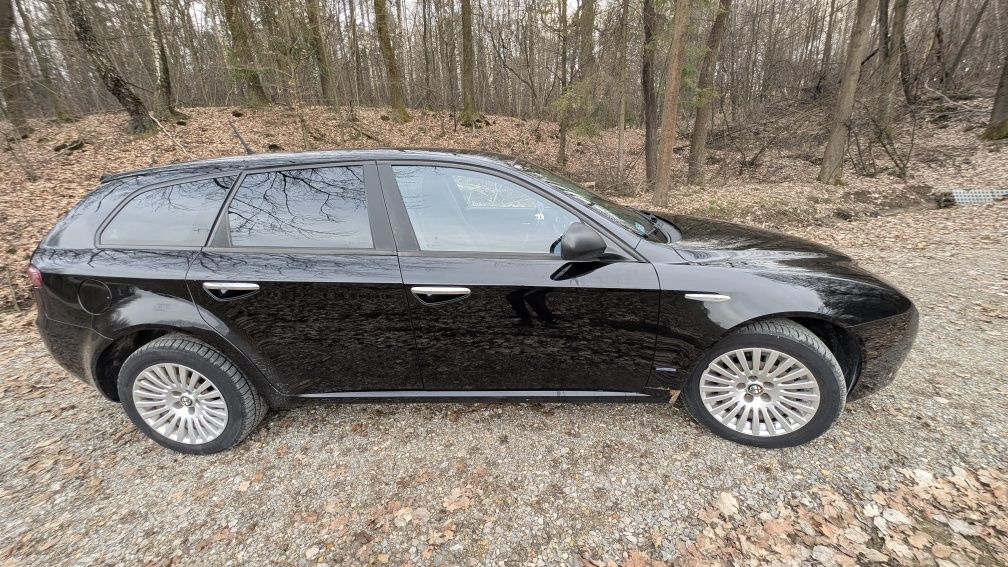 Sprzedam Alfa Romeo 159 1.9 JTD 120KM 8v