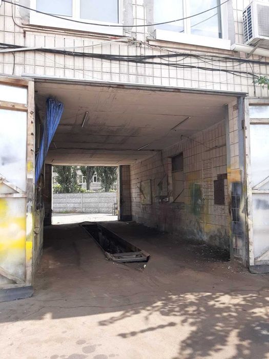 S = 157 кв.м. вул. Г. Хоткевича 34. Приміщення майстерні, СТО з БЕЗ%.