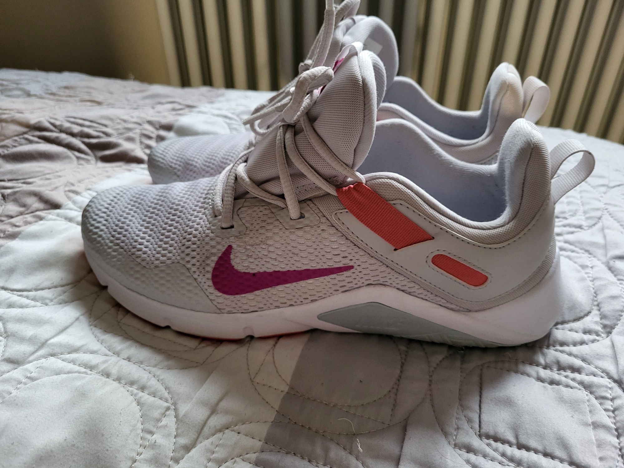 BUTY nike damskie Nowe