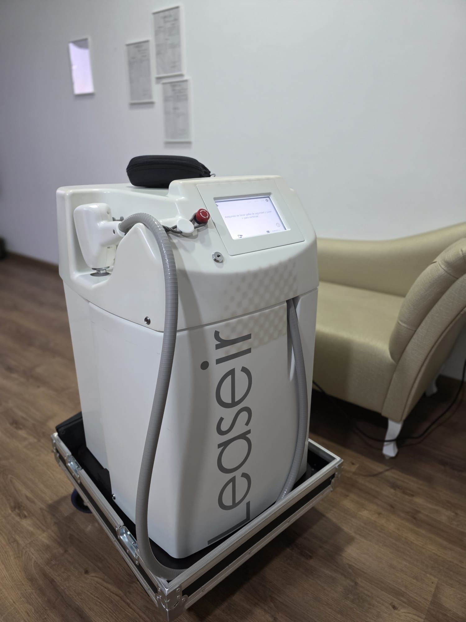 Aluguer Máquina Epilaçāo  LEASIER-ALTA POTÊNÇIA Médico/Estético