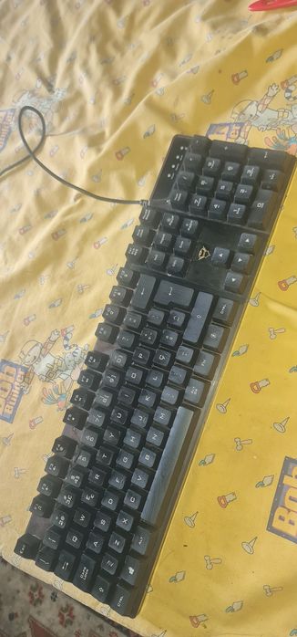 Teclado gaming novo