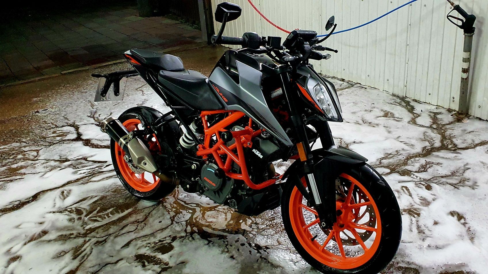 Мото KTM duke 390