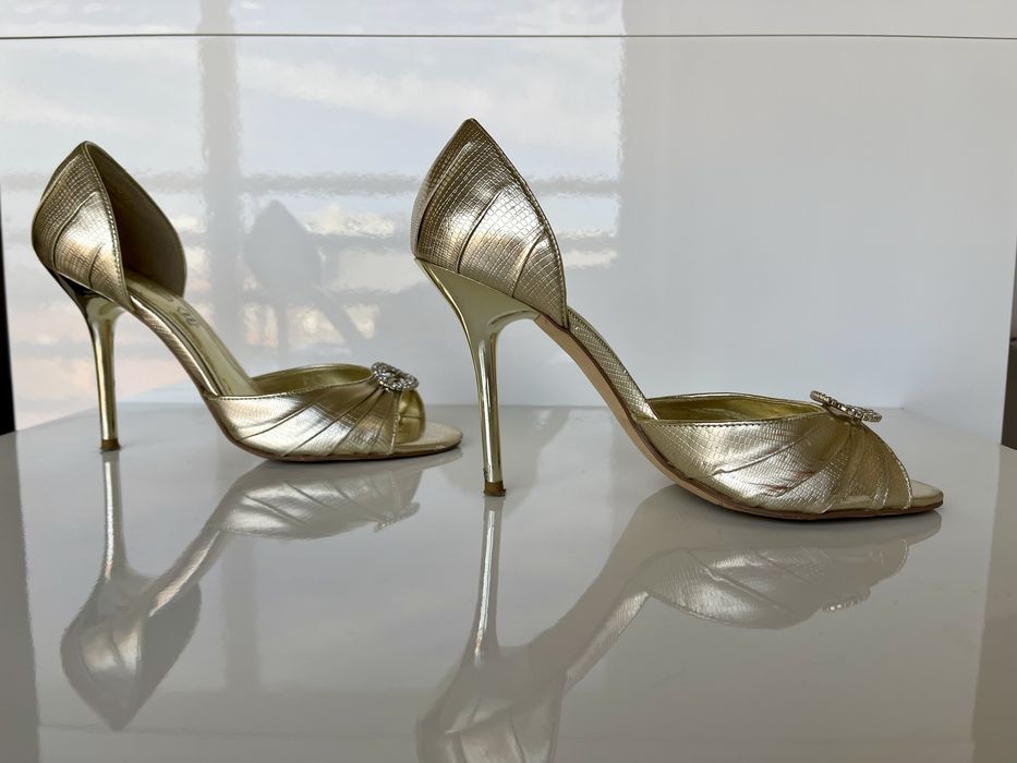 Sapatos Dourados Aldo