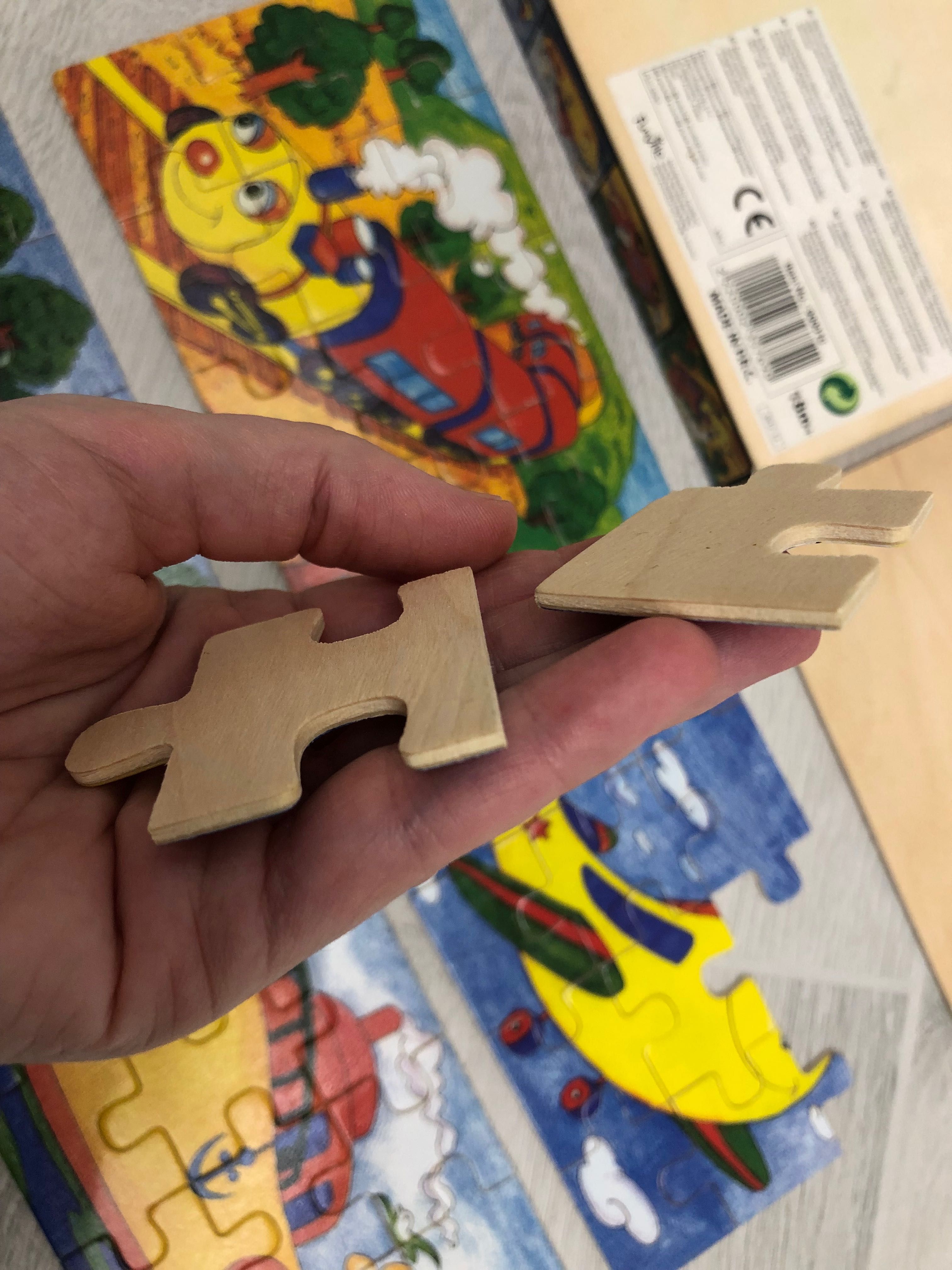 Puzzle drewniane z pudełkiem komplet
