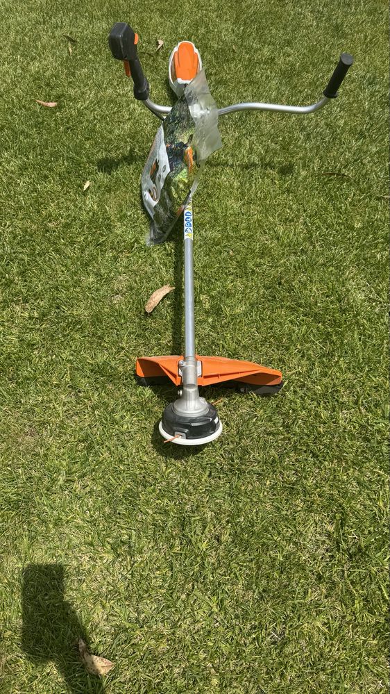 Roçadora STIHL FSA 130 bateria
