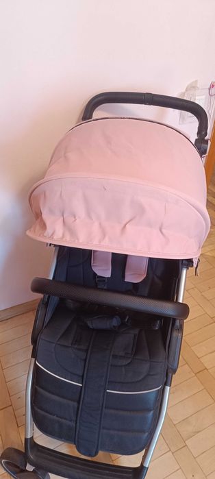 Прогулянкова коляска Dynamic