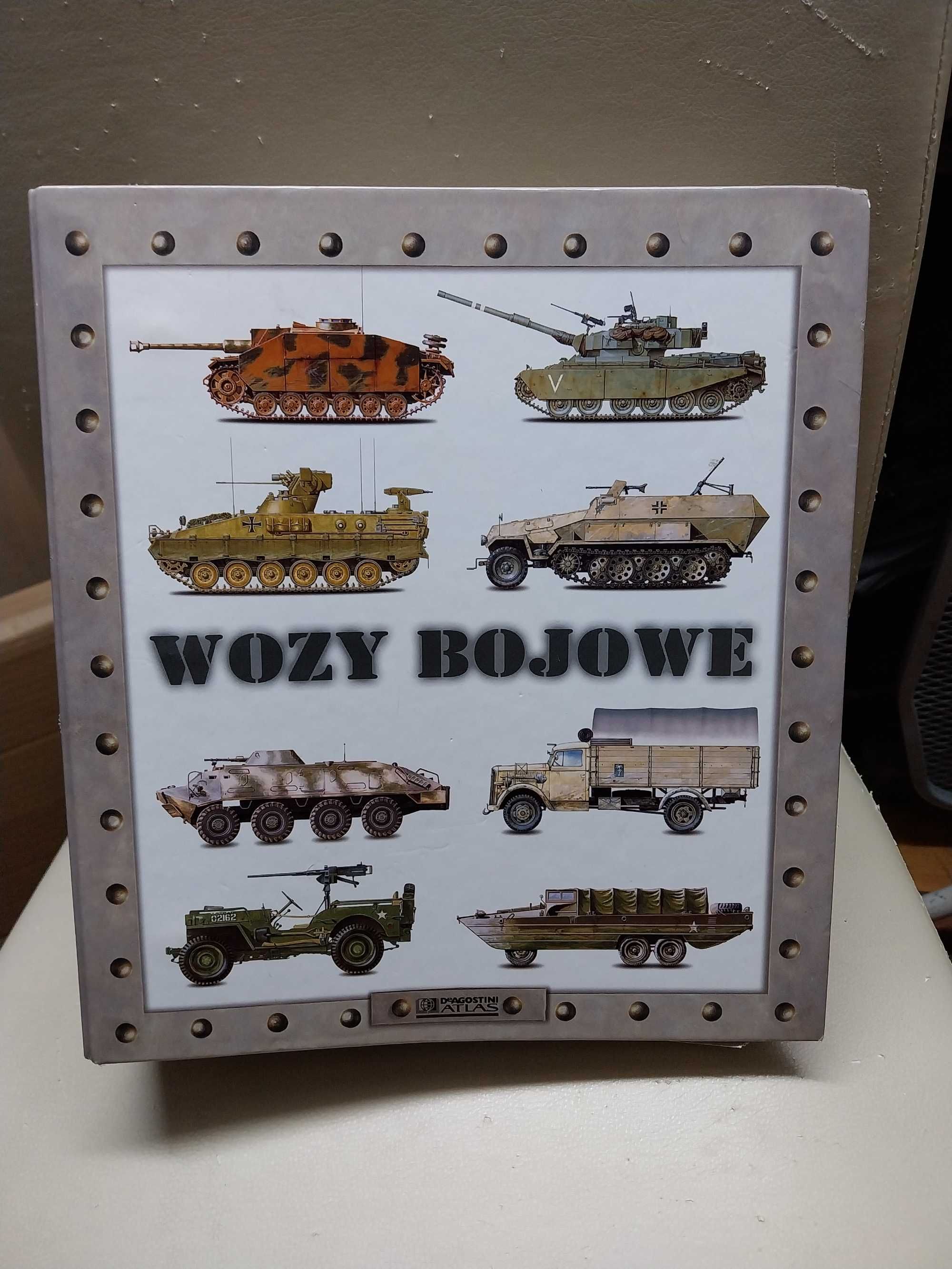Album "Wozy bojowe" , deAgostini