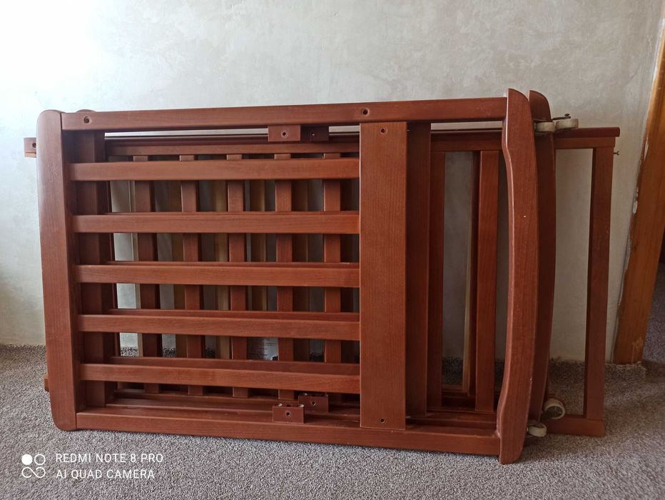 Дитяче ліжко та ортопедичний матрац