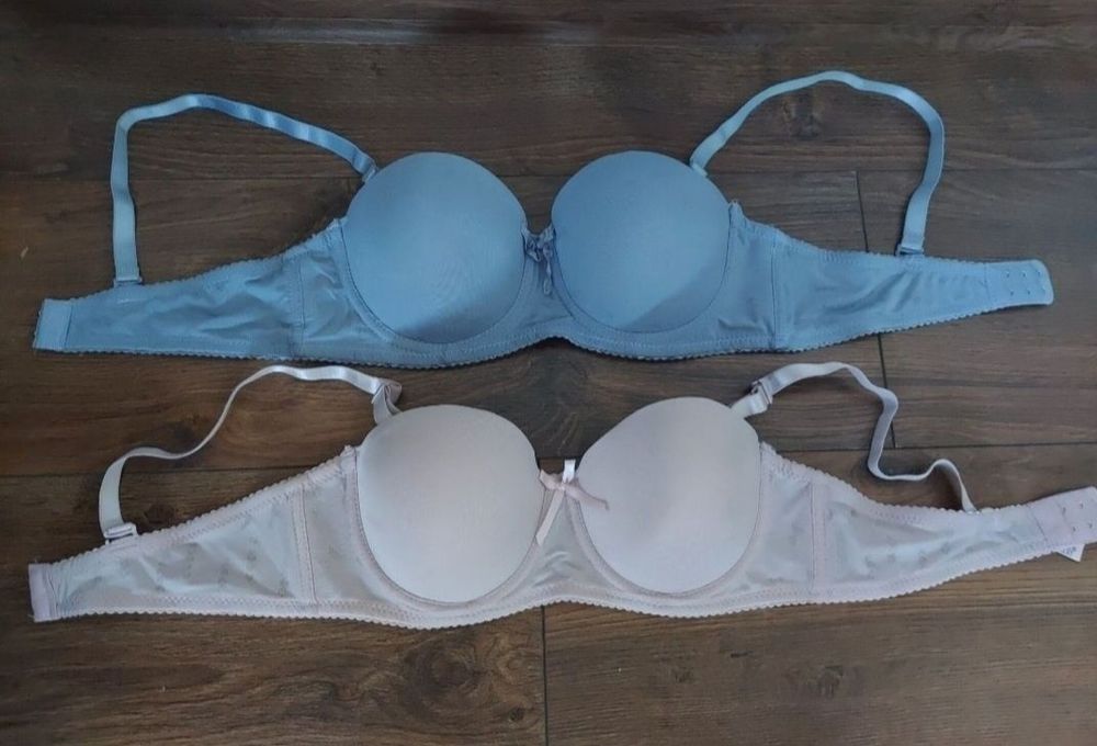 Сексуальна нижня білизна - комплекти, бюстгальтери, топи, пенюари