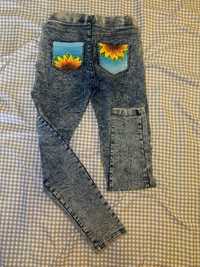 Жіночі джинси з ручним розписом