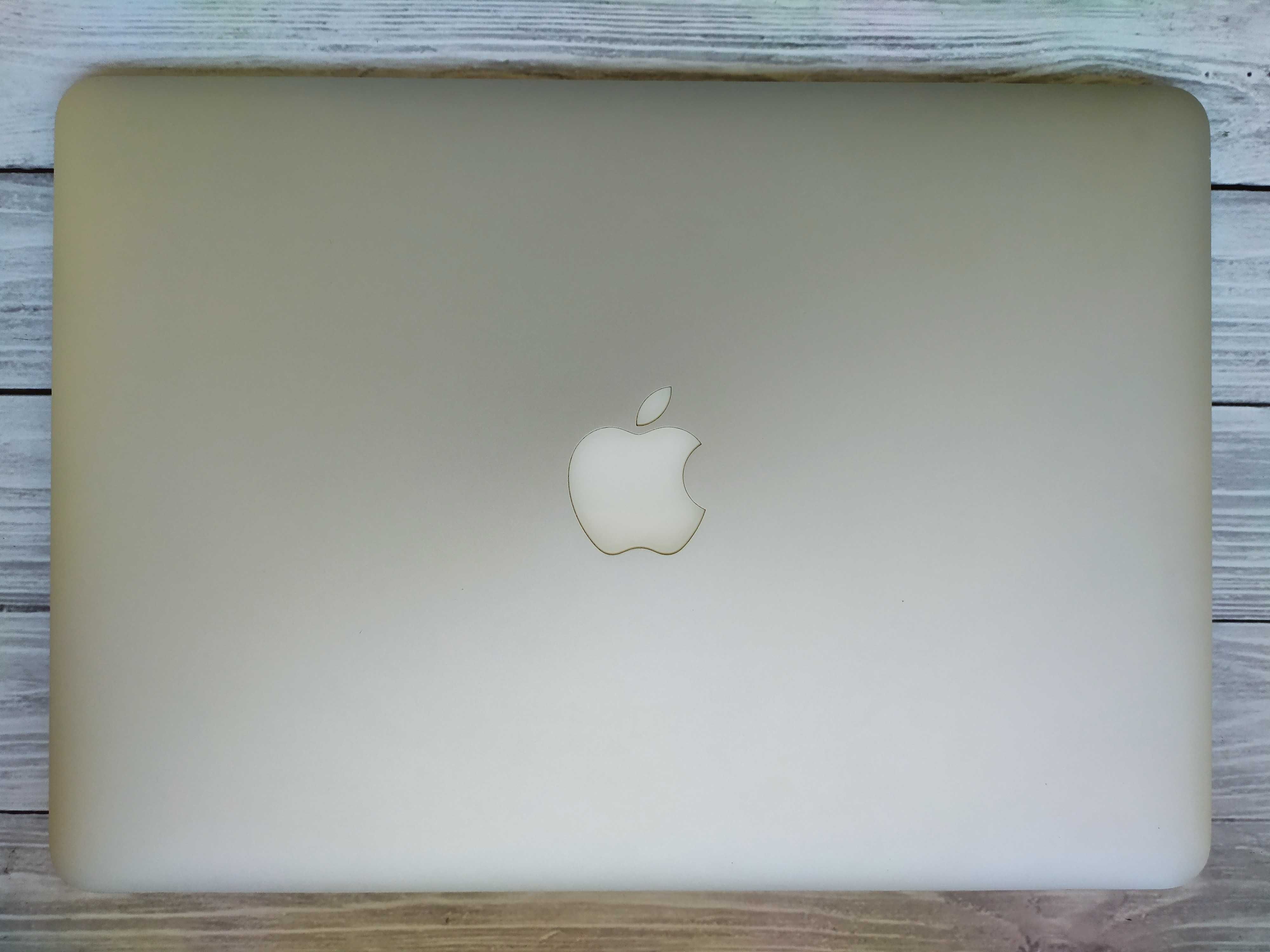 Apple MacBook Air 13,3" A1466 2015 i5/4GB/128GB