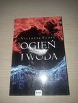 "Ogień i woda" Victoria Scott