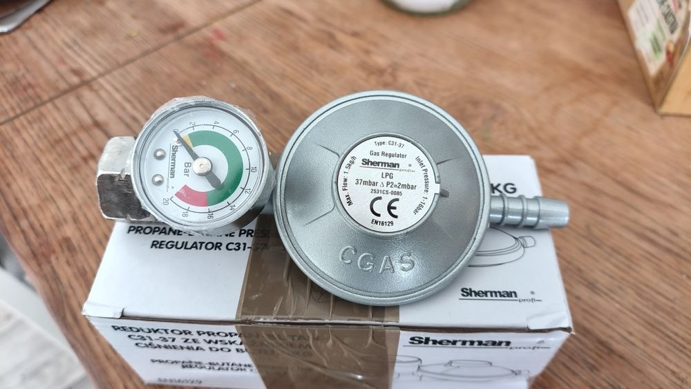 Reduktor ciśnienka do butli propan-butan z manometrem 11kg