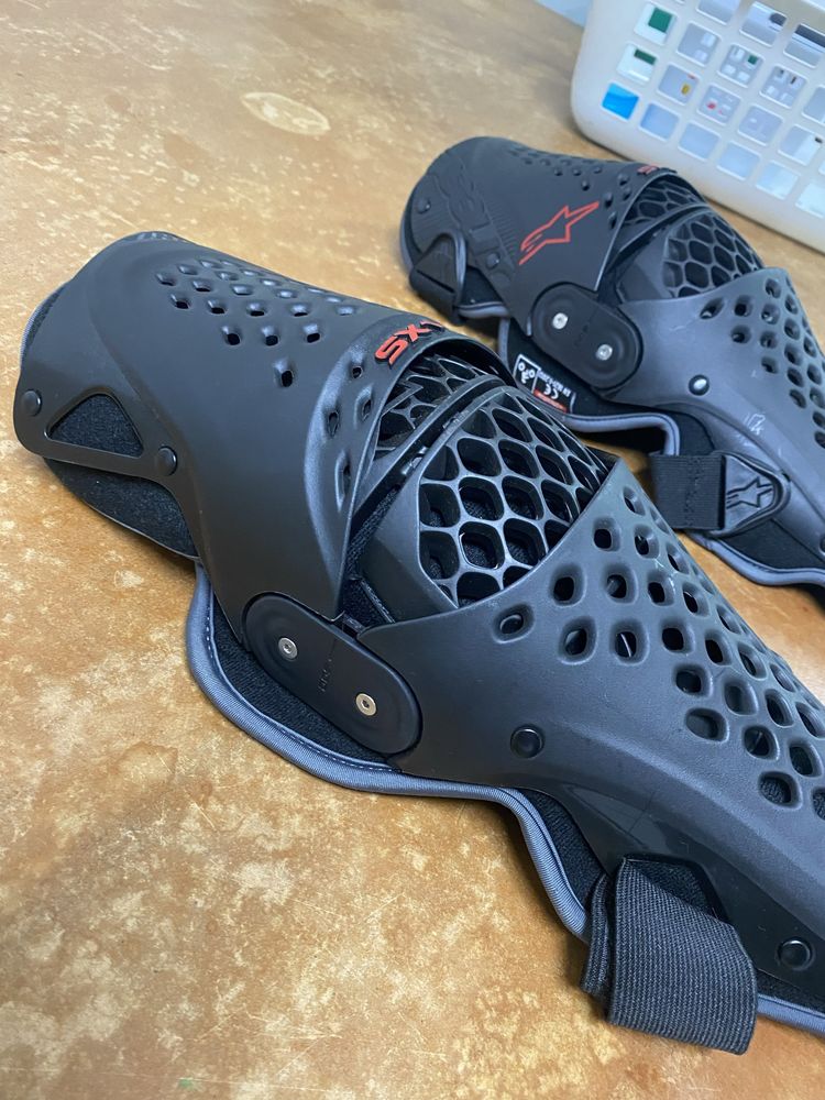 Joelheiras Alpinestar