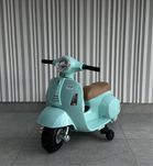 Дитячий електричний скутер SUN BABY Scooter Vespa