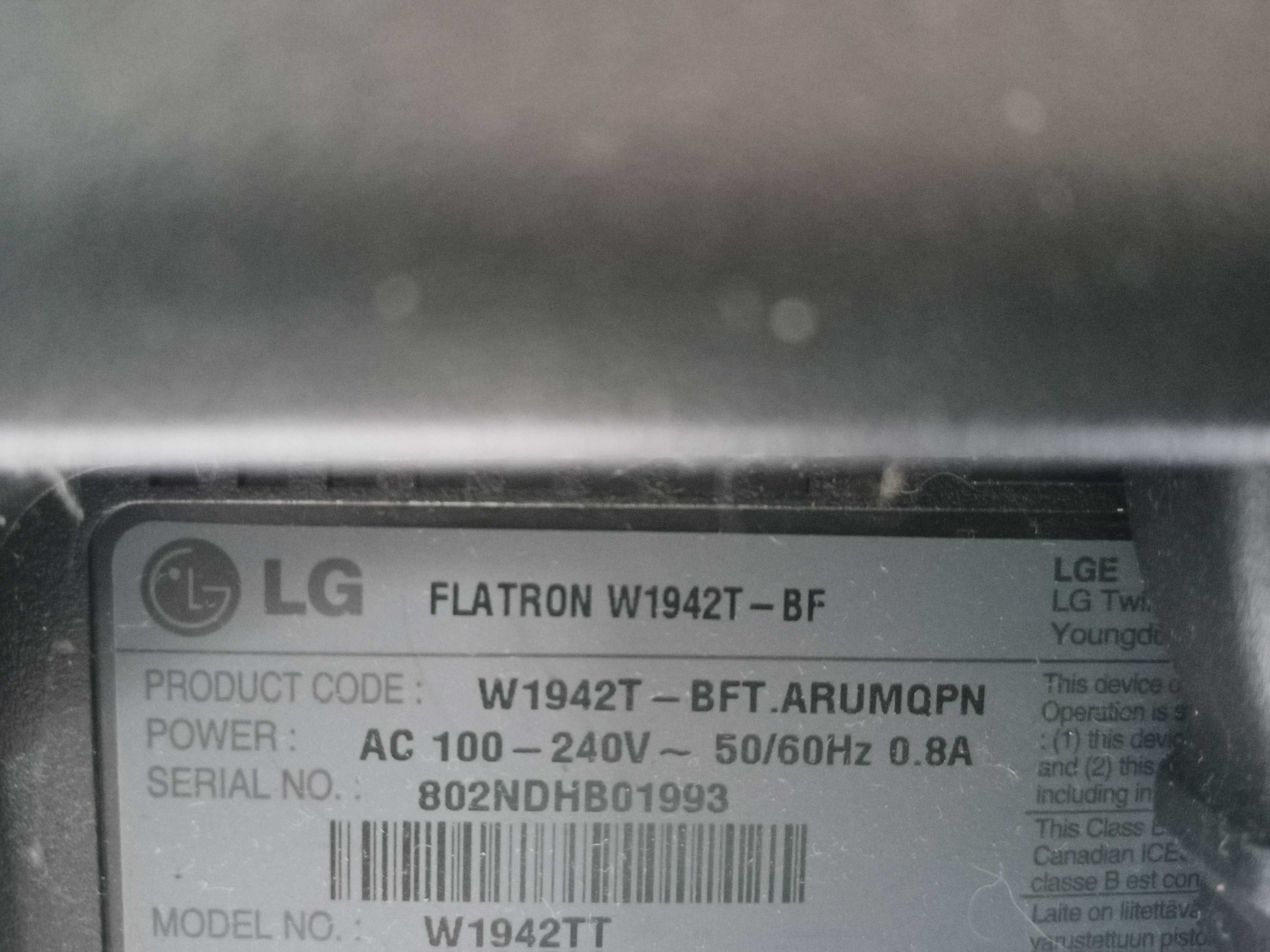 широкоформатный монитор 19" LG  W1942T