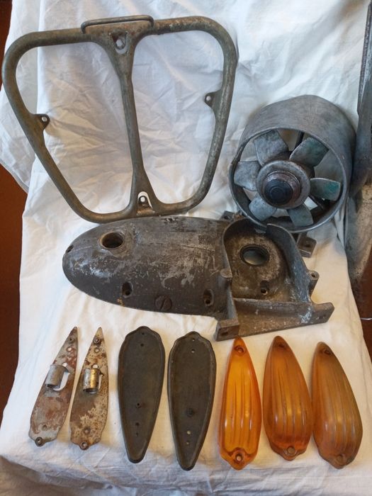 Запчасти мотороллера Чезет 502.