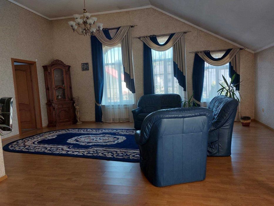 вул. Виговського. Будинок у Львові. Паркінг. Чудова Локація. Оренда.