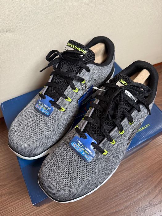 Новие кроссовки Skechers 46 размер