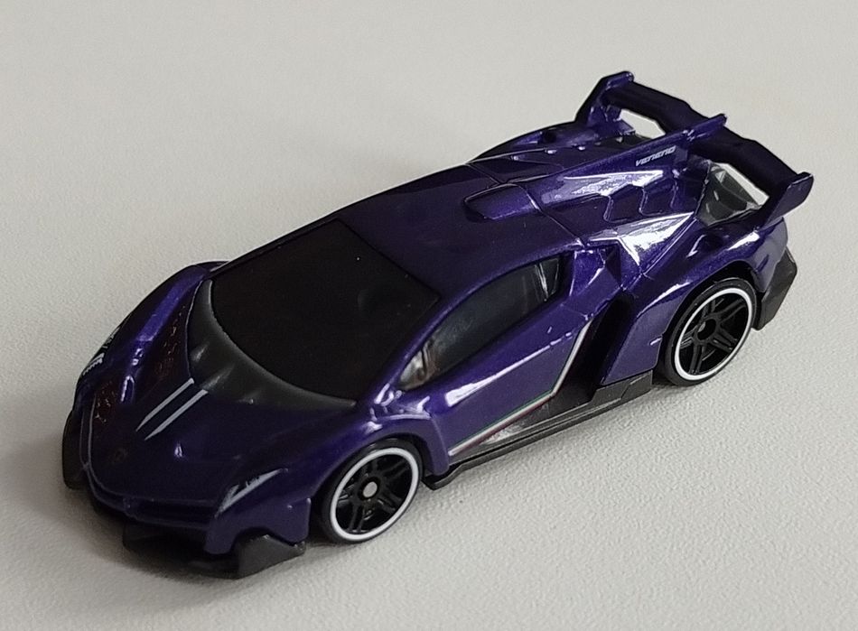 Hot Wheels Lamborghini Veneno