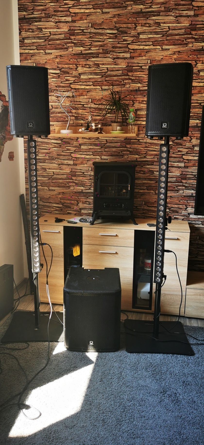 Nagłośnienie estradowe Turbosound subwoofer ip12b + 2 kolumny BT