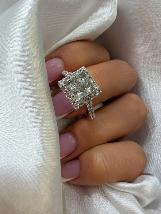 Pierścionek z diamentami naturalnymi 1.65ct