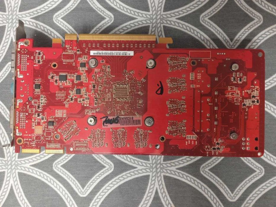 Видеокарта Asus Radeon HD3870 в отличном состоянии