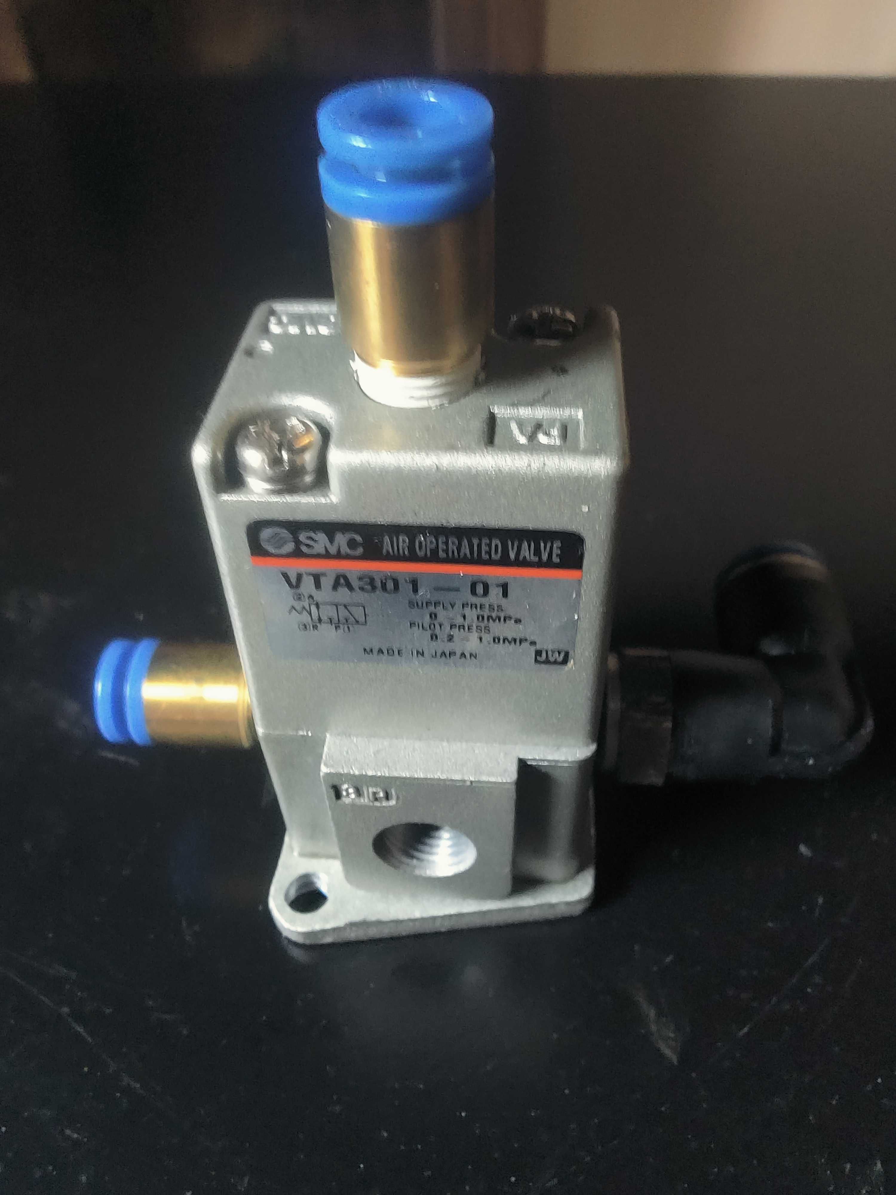 VTA301-01 SMC  Zawór 3/2 sterowany pneumatycznie SMC