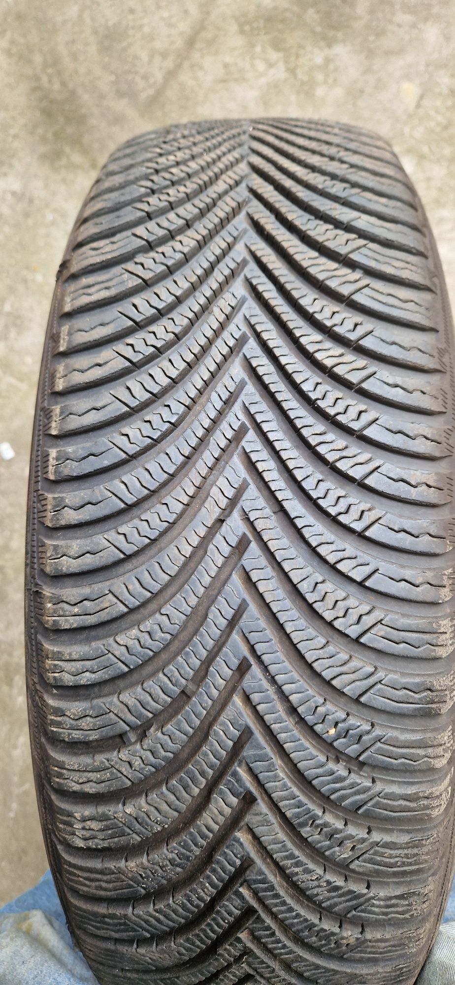 205/60 R16 92H Michelin Alpin 5 MO 7mm 2023r