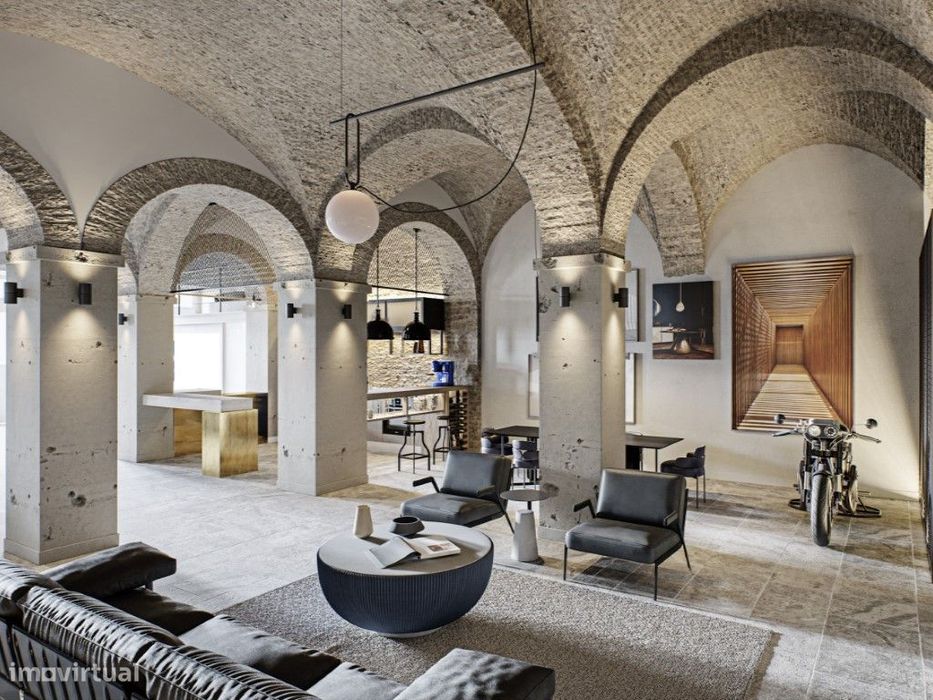 Loja, em prédio recuperado com elevador no Chiado