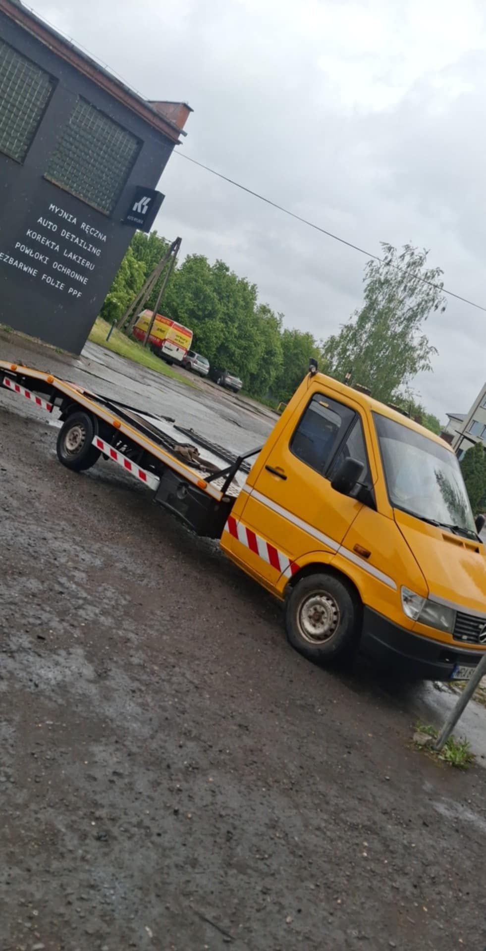 AUTOLAWETA – TRANSPORT SAMOCHODÓW 24/7 

Szybko, bezpiecznie i w