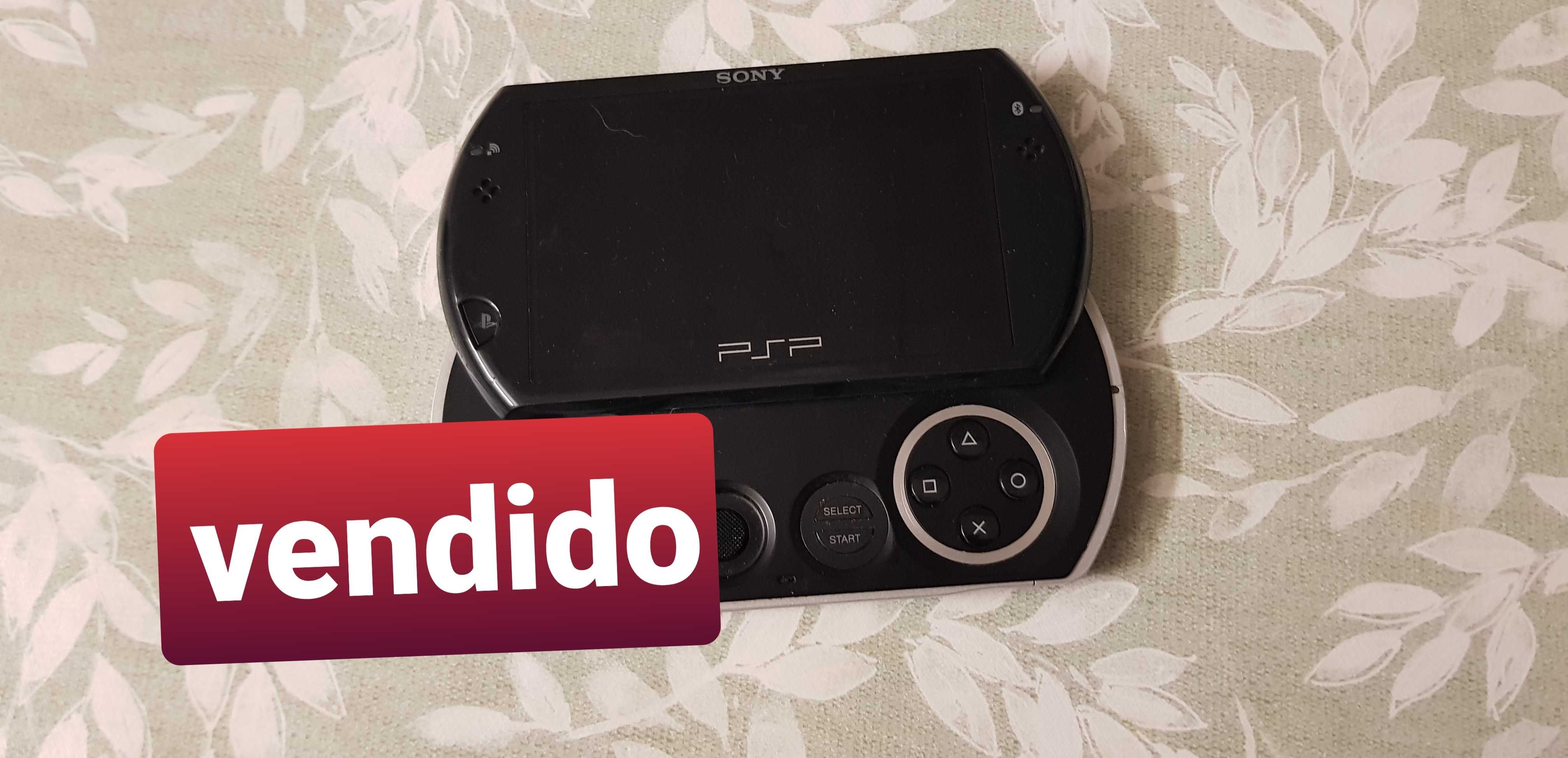 Vendo 1 PSP, NAO FUNCIONA,bateria inchada, so para peças