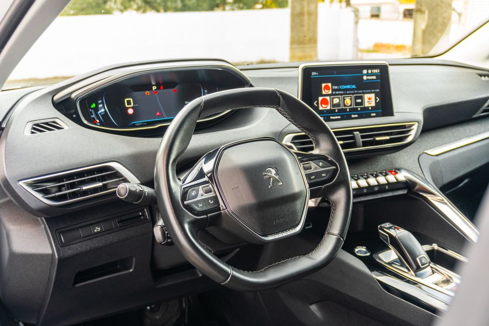 Peugeot 3008 1.5 BlueHDI GT Line EAT 8 (financiamento disponível)