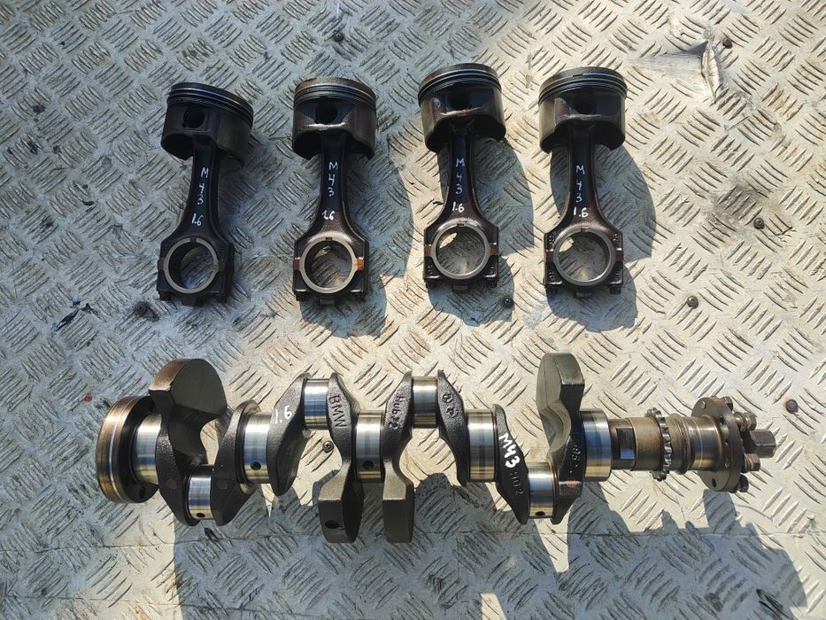 Двигун BMW м43b16 по запчастинах