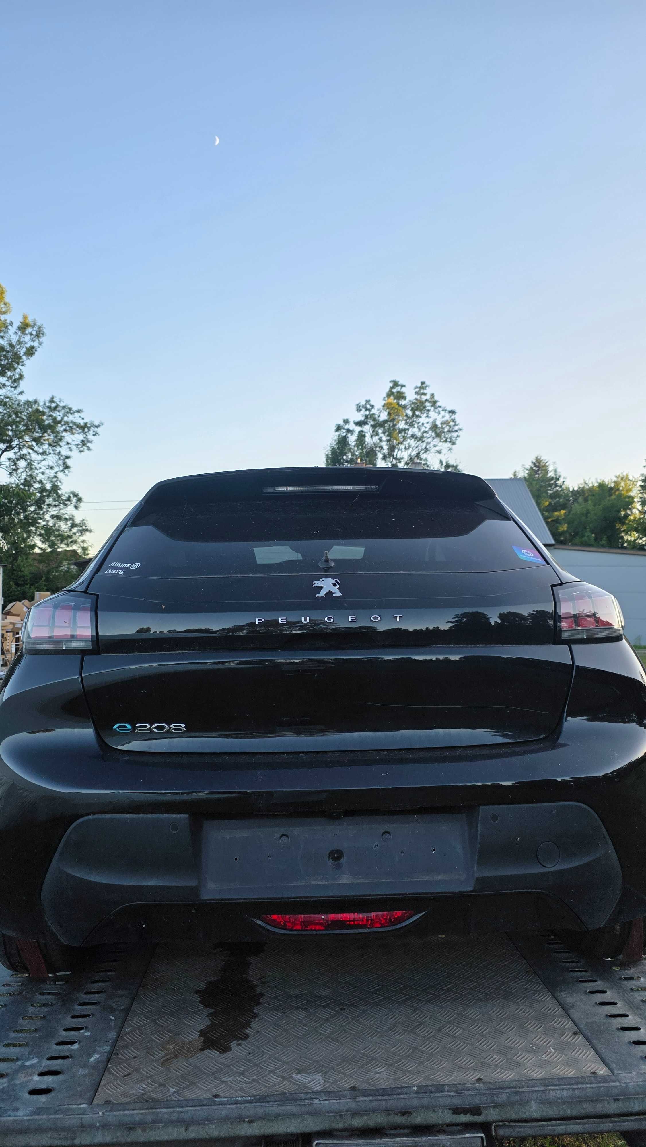 Pas tylny dłupek dach próg peugeot 208 II e208