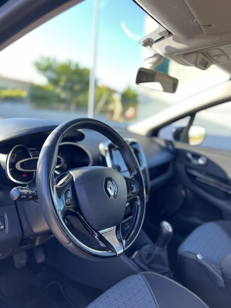 Renault clio tce 138€/mês