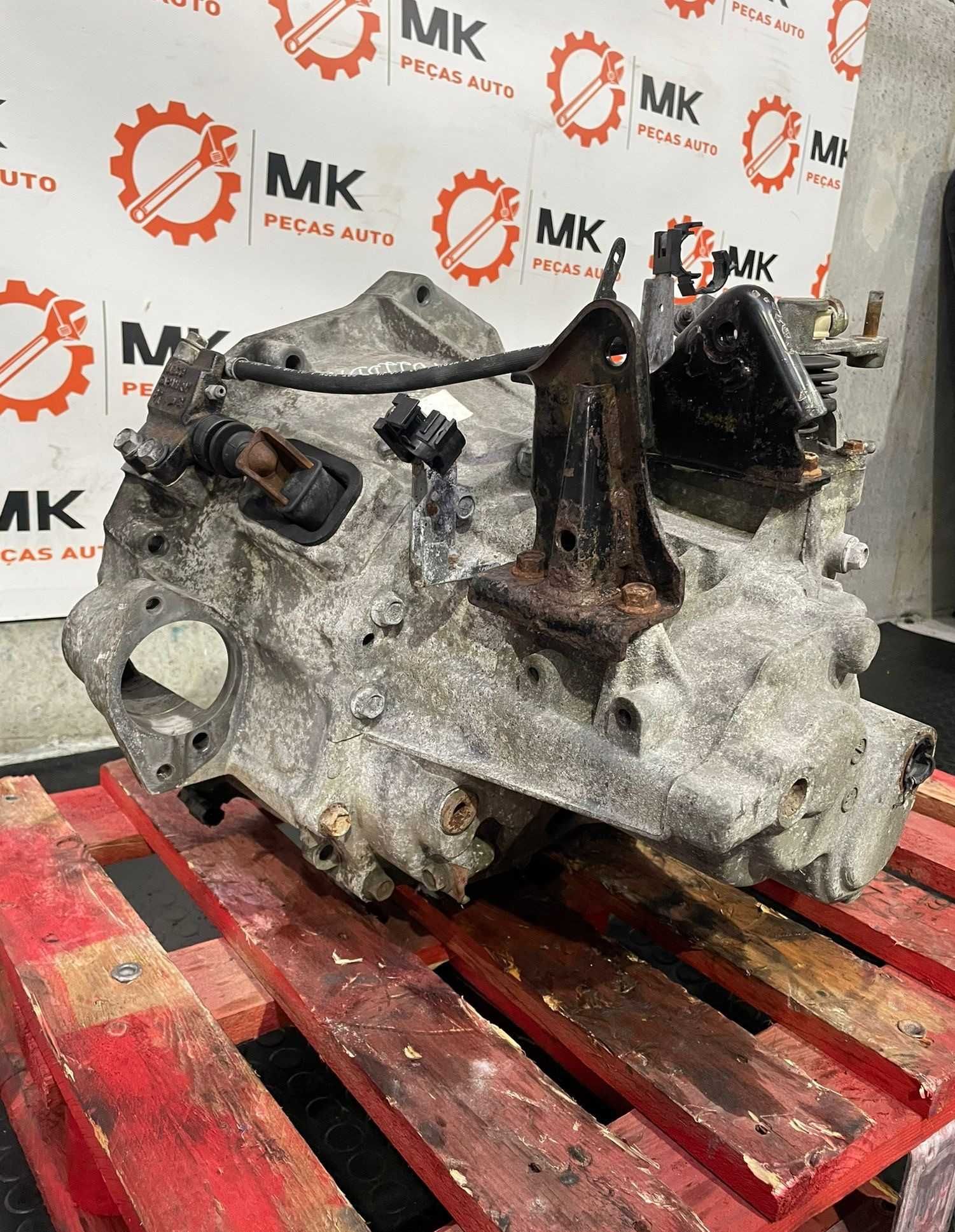 Caixa Velocidades Nissan X-Trail/Almera/Primera 2.2DCI 4x4 (YD22DDTI)