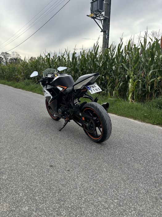 Ktm rc 125.