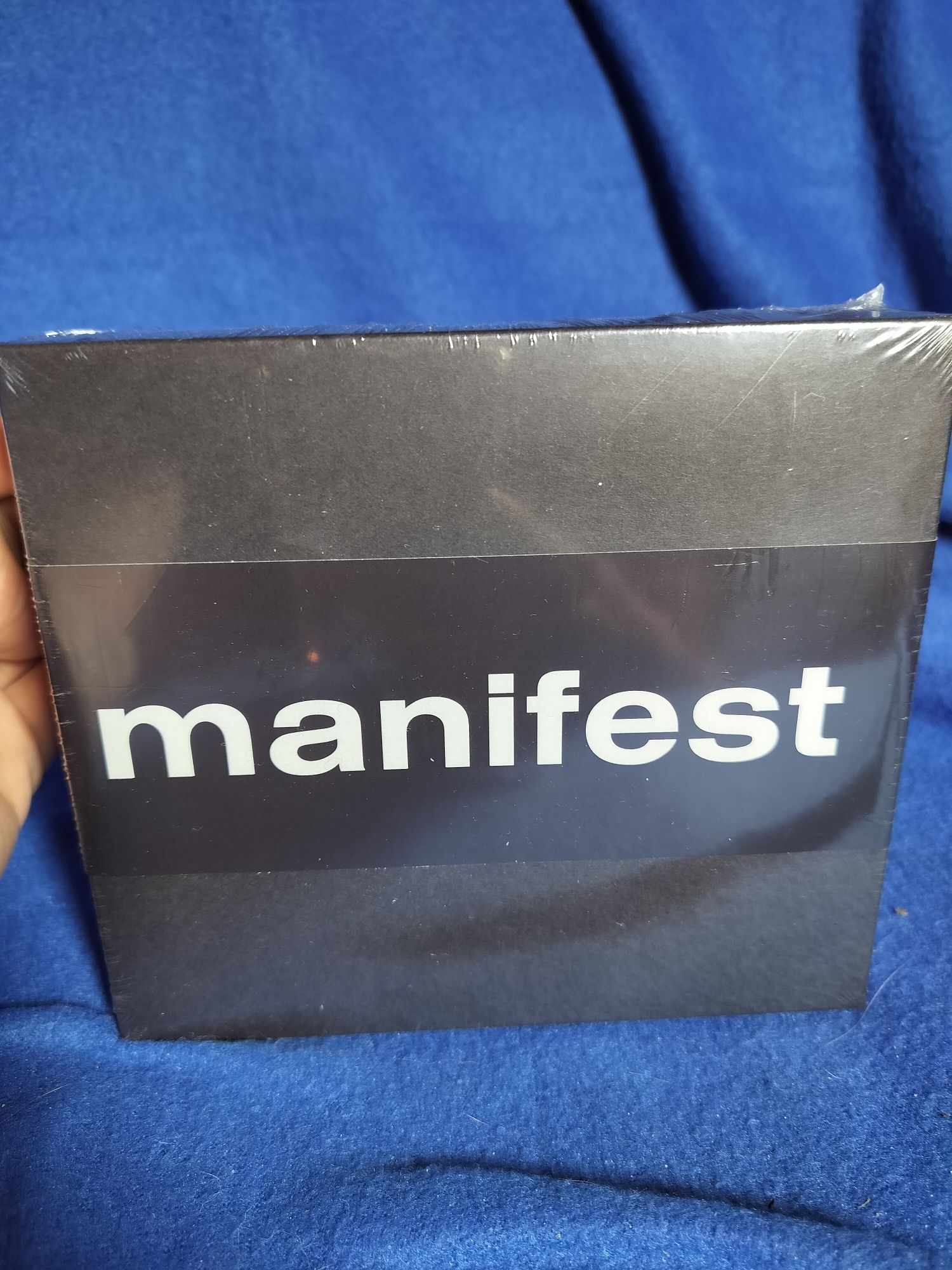 Płyta Manifest, Asthma, wersja preorder