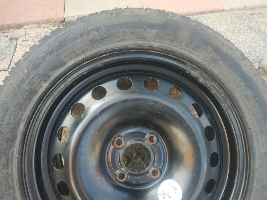 Продам колесо с Рено меган R16 michelin P4X100 205X55