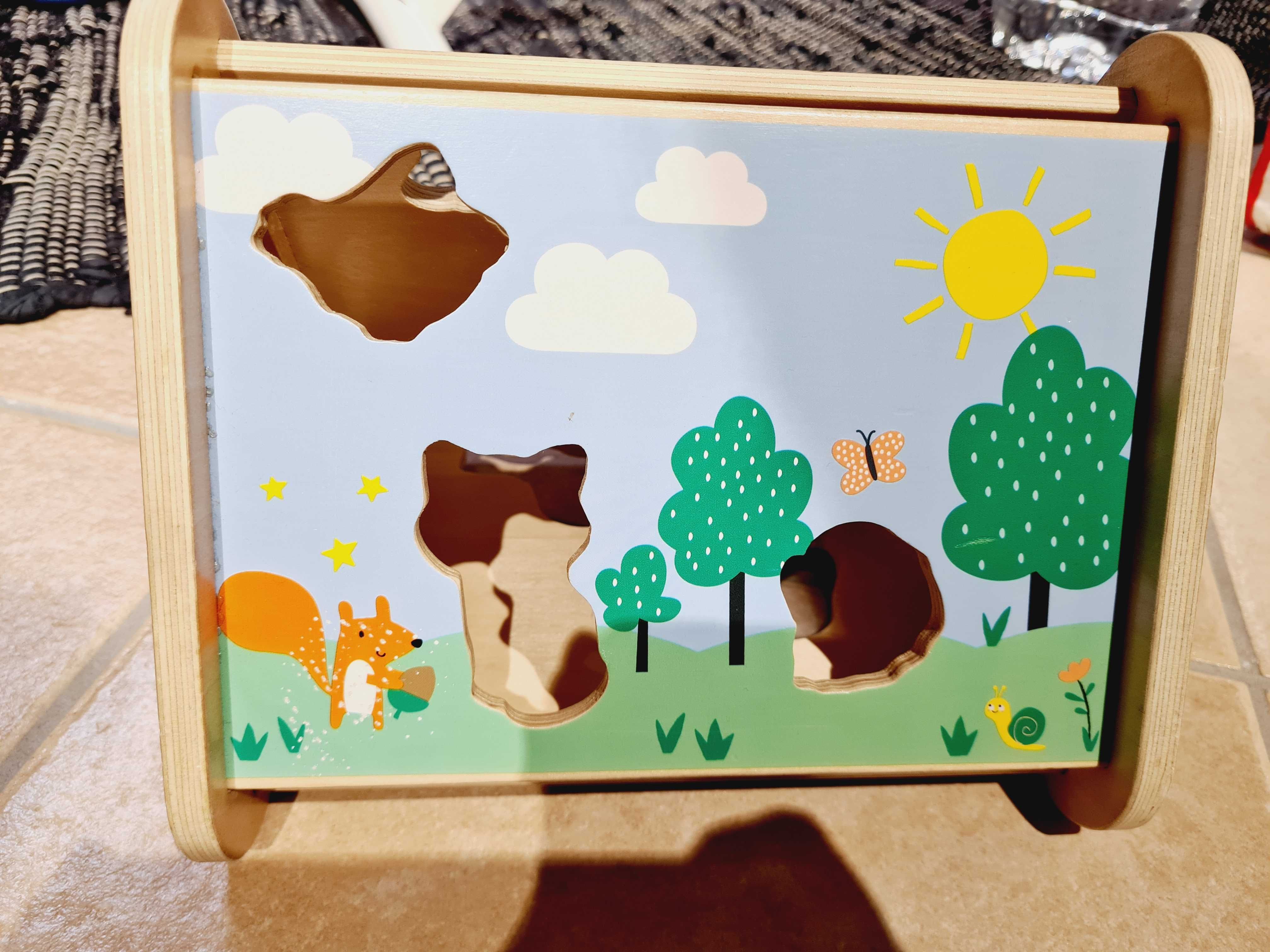 Brinquedo caixa com formas de animais