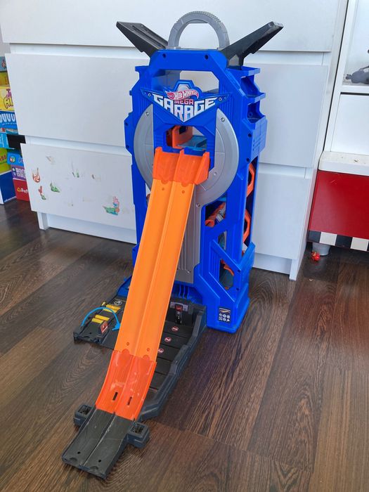 Wheels City Rajdowy mega garaż