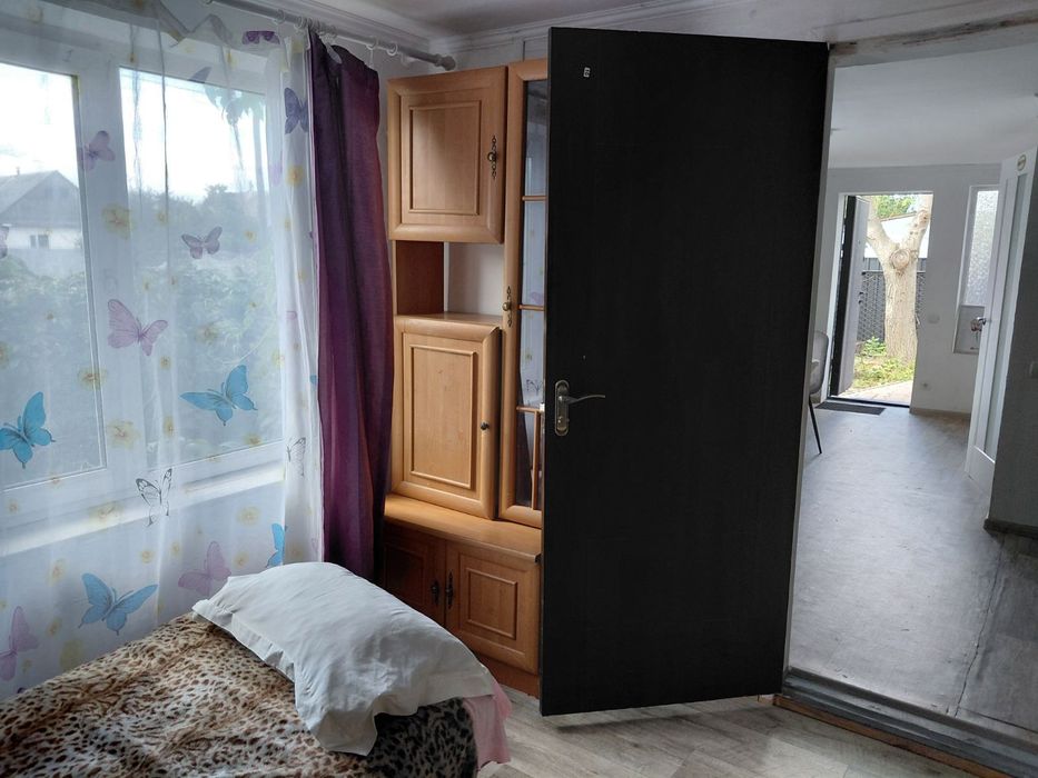 Дім у Звягелі район автовокзалу, з мангалом, зручностями