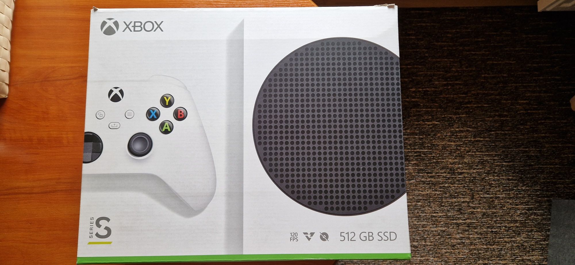 Xbox Series S z padem