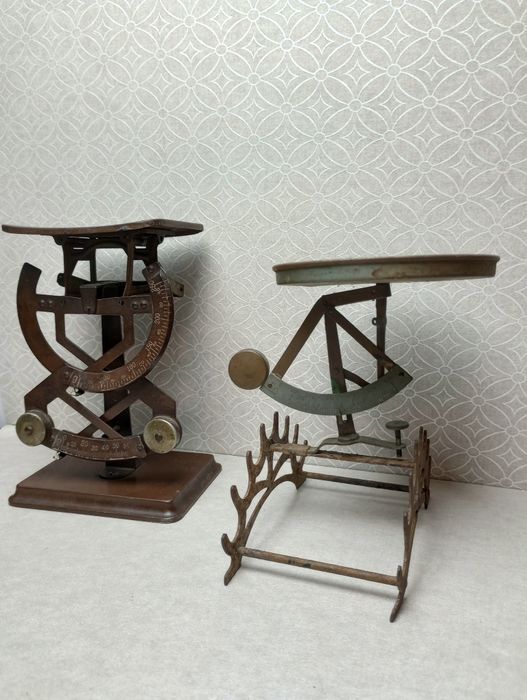 Stara waga do listów. Retro