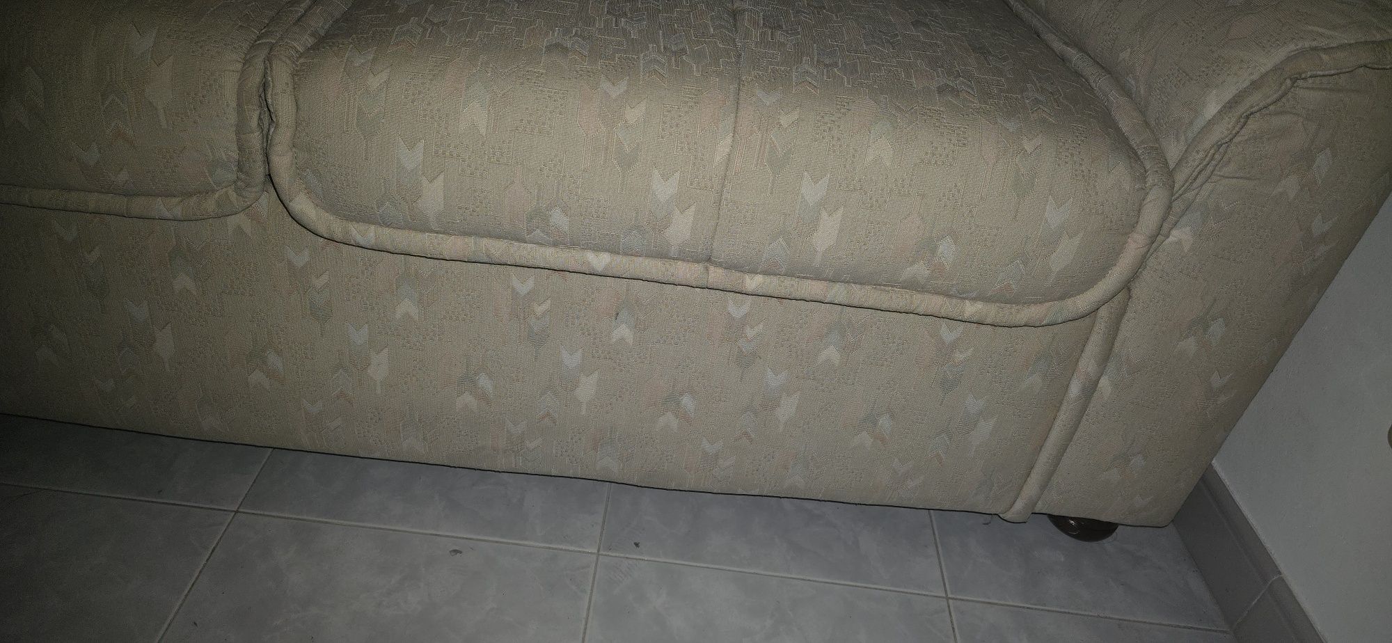 Sofa beje a excelente preço
