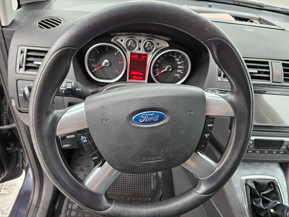 Продається автомобіль Ford C-MAX від власника.