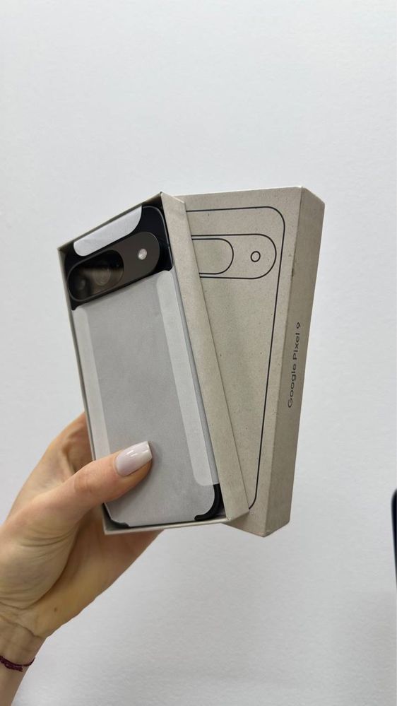 Смартфон Google Pixel 9 12/128GB Obsidian