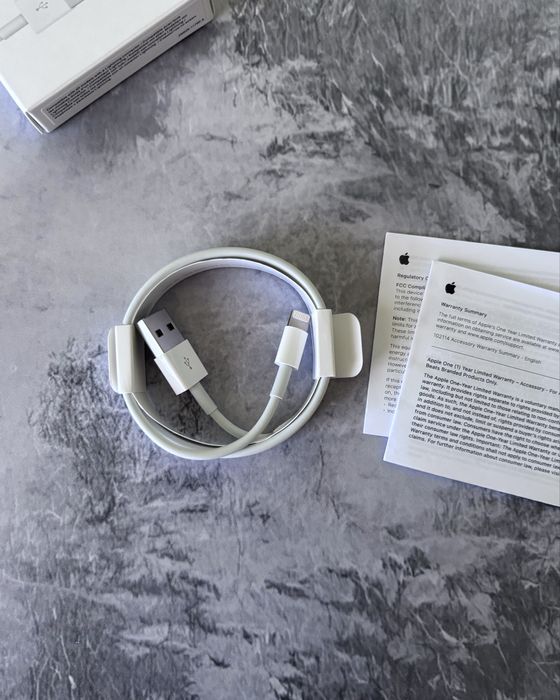Оригинальный Кабель Apple Lightning to USB (1м) для iPhone